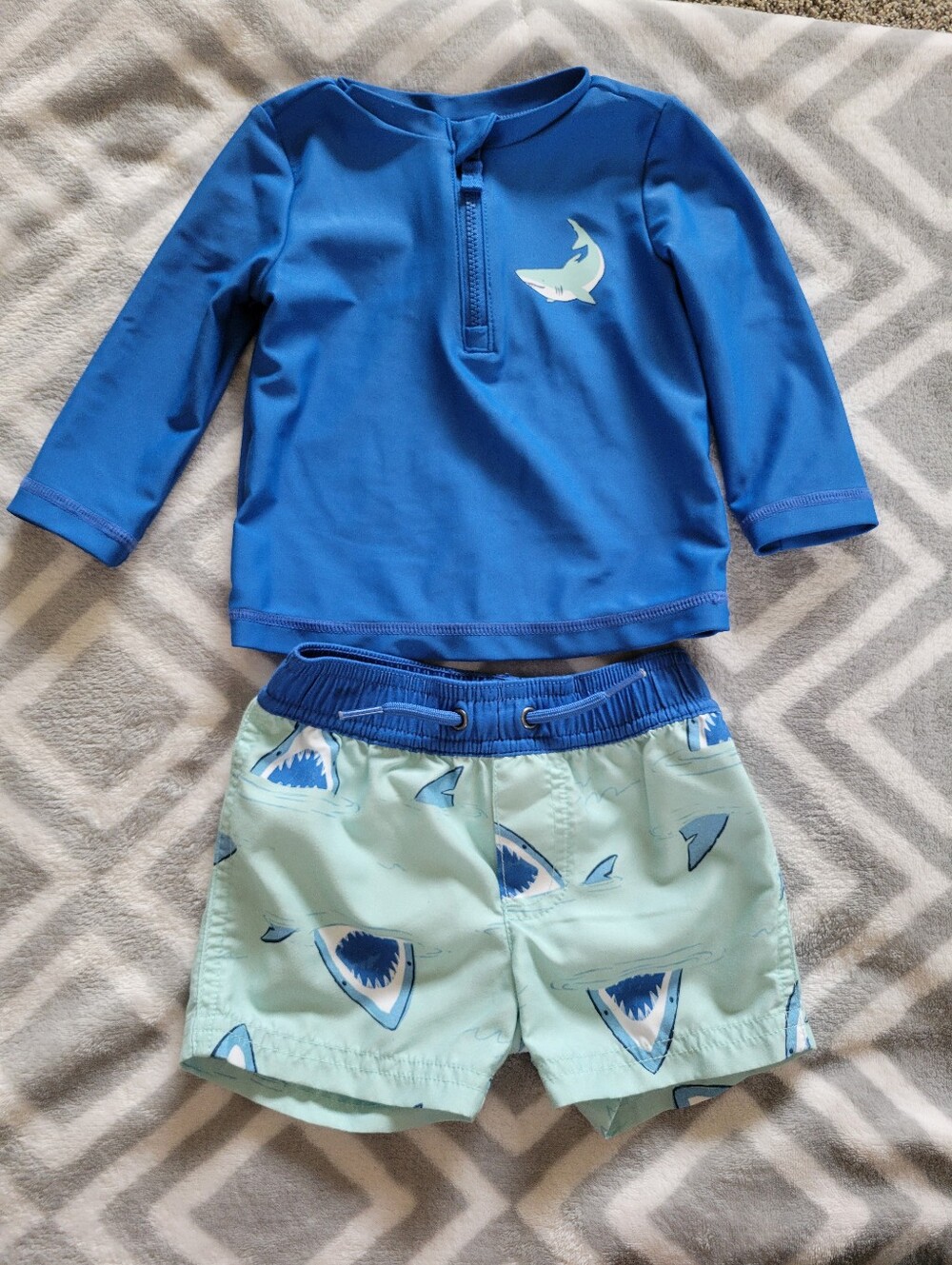 Boys size 3-6 months Swimsuit Set - Long Sleeve Rash Guard & Shorts
